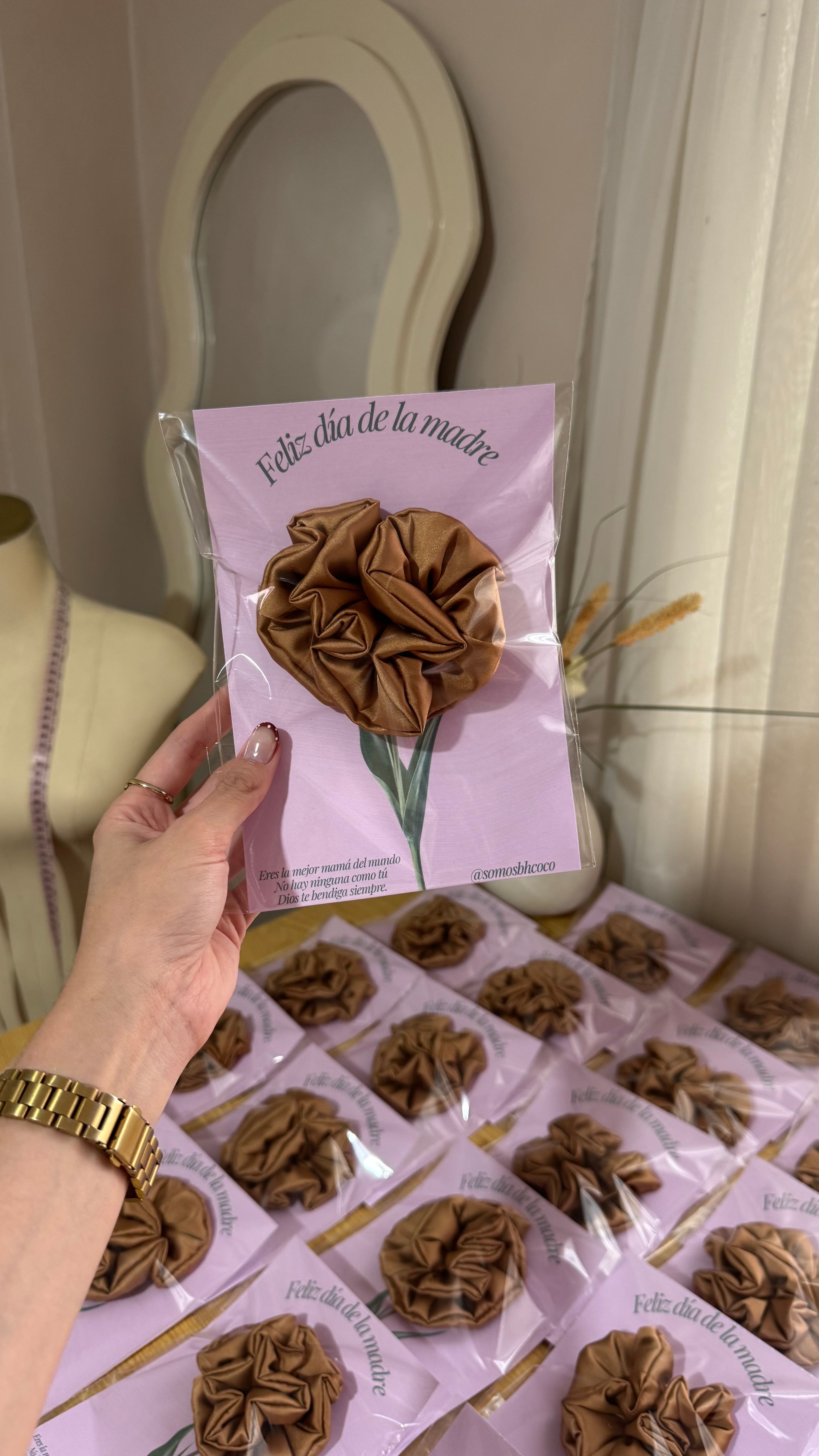 Recordatorio con scrunchie(cualquier ocasión especial)